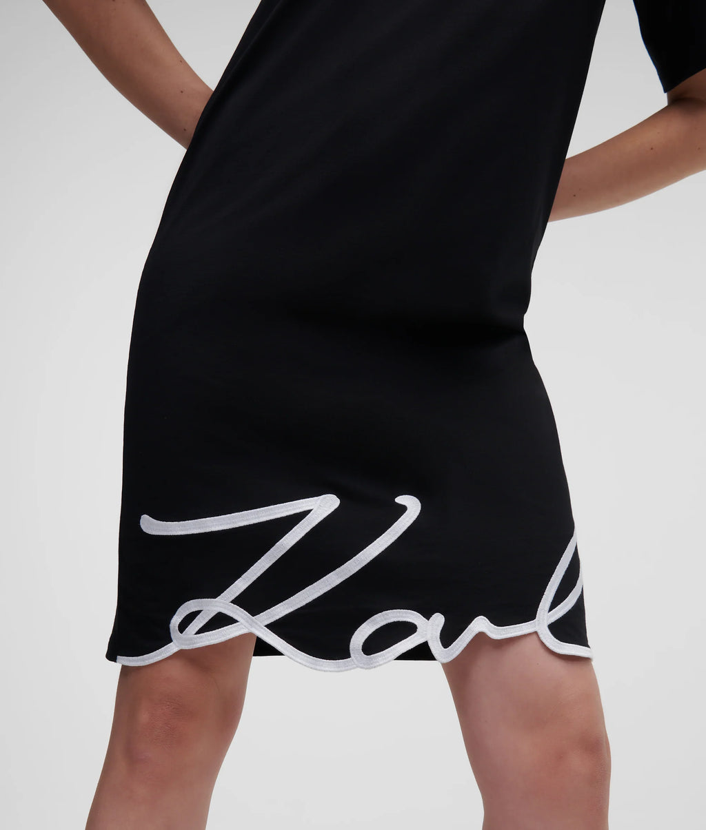 KARL LAGERFELD ROCHIE SIGNATURE BLACK