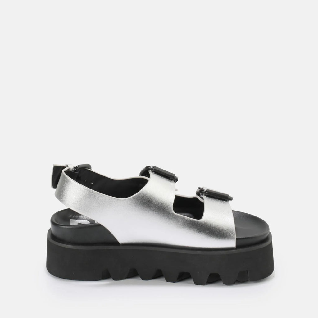 BUFFALO SANDALE SILVER