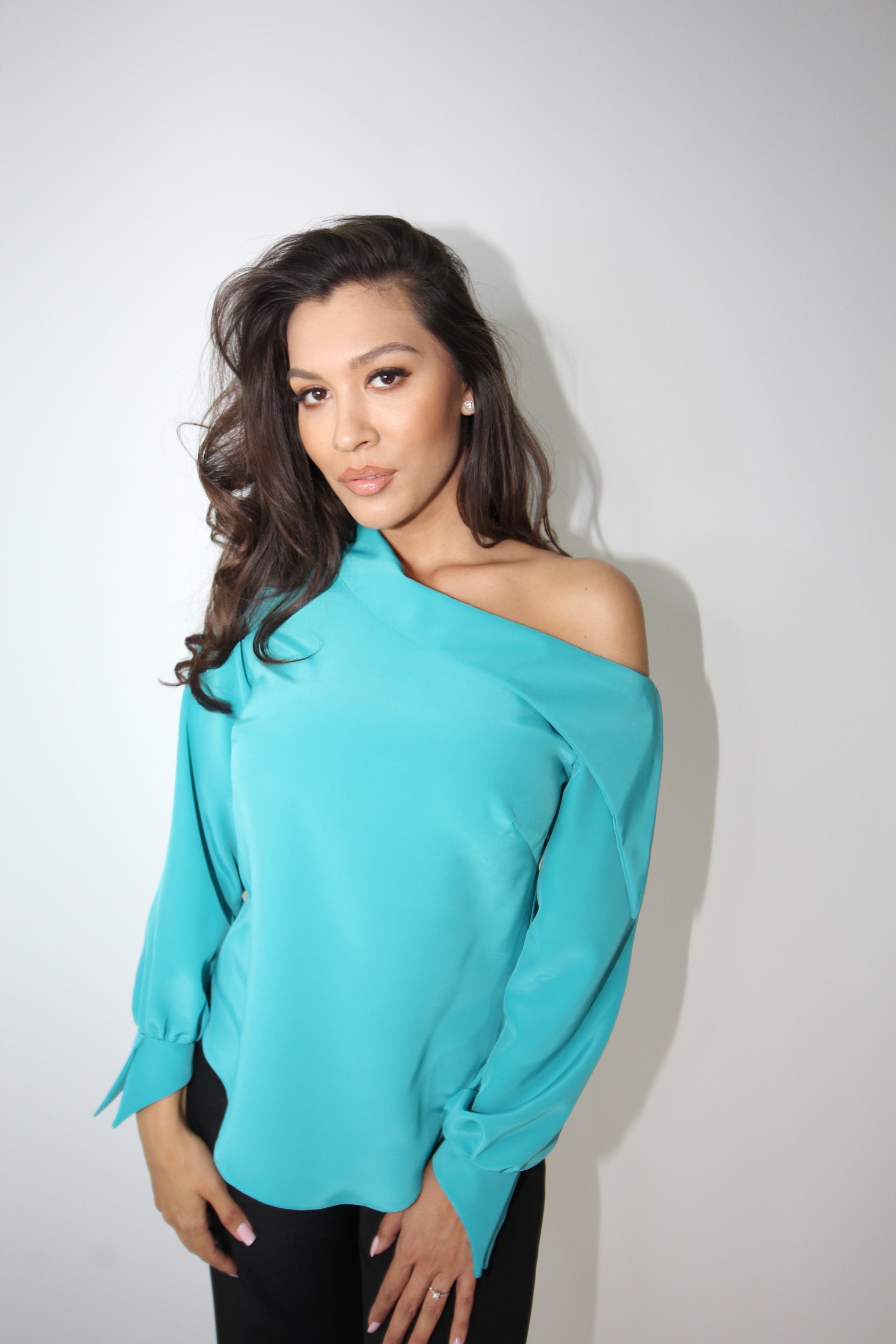 KLANNY BLUZA ELEGANTA NEAGRA MADE IN ITALY TURCOAZ