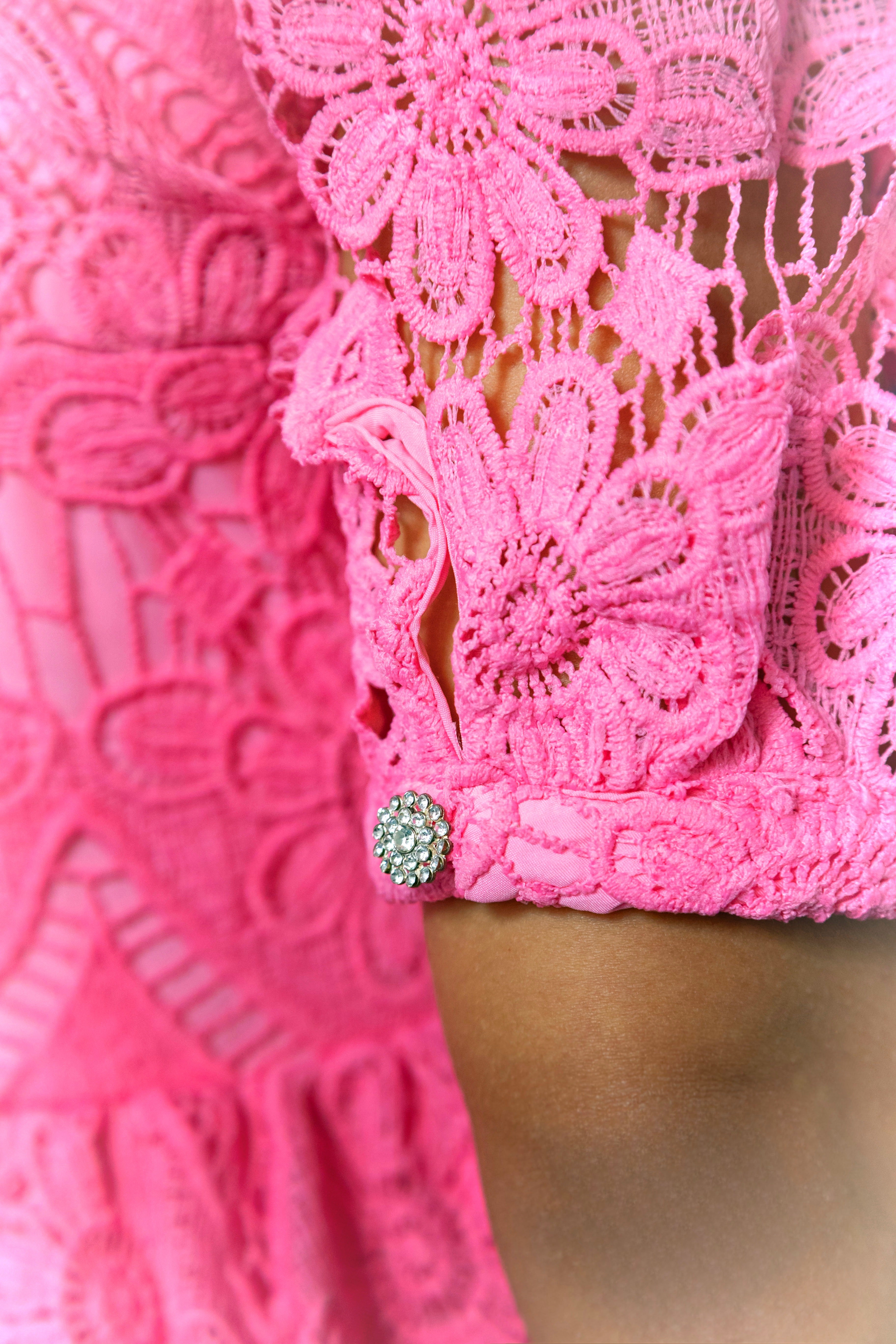 WAREHOUSE ROCHIE CROSETATA ROZ