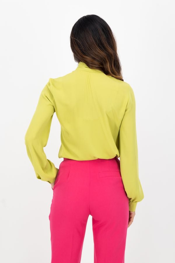 BLUZĂ ELEGANTĂ VERDE LIME CU DETALIU